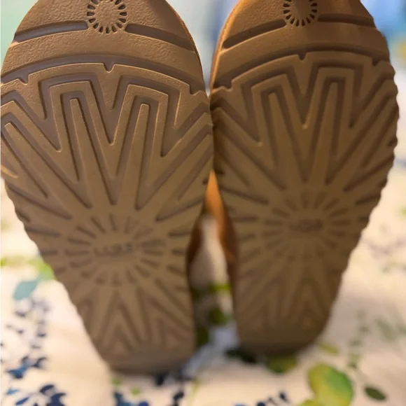 UGG Classic Tall Tan Boots - Picture 7 of 9